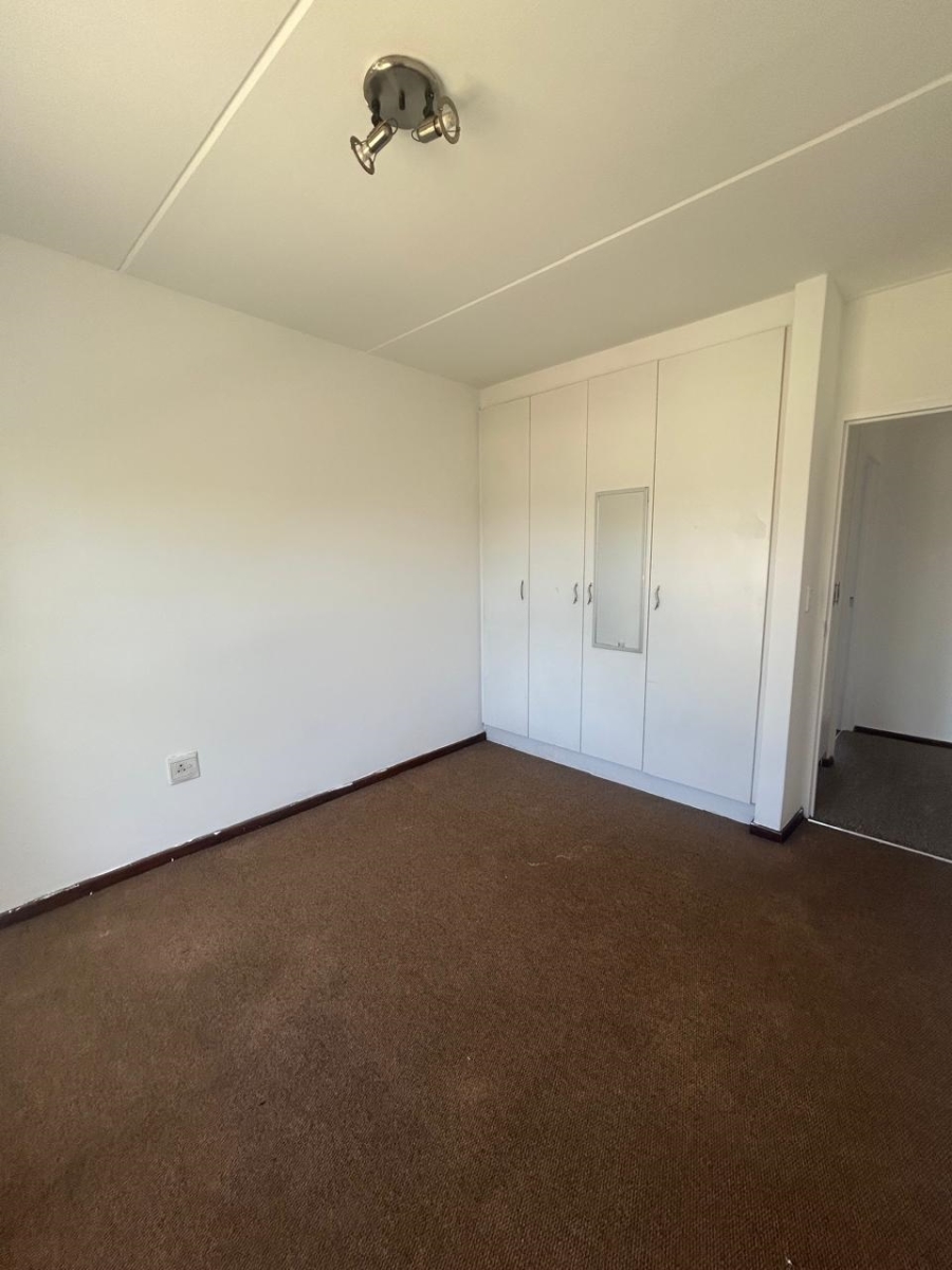 2 Bedroom Property for Sale in Parklands Western Cape
